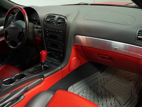 Used 2002 Ford Thunderbird image 37
