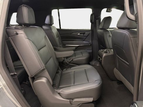 New 2026 Chevrolet Traverse LT AWD/4WD image 12