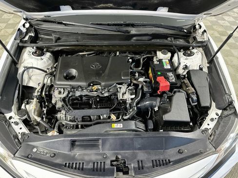 Used 2019 Toyota Camry SE FWD image 30