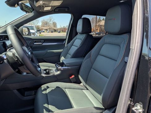 New 2026 GMC Terrain AT4 w/ Convenience Package III AWD/4WD image 38