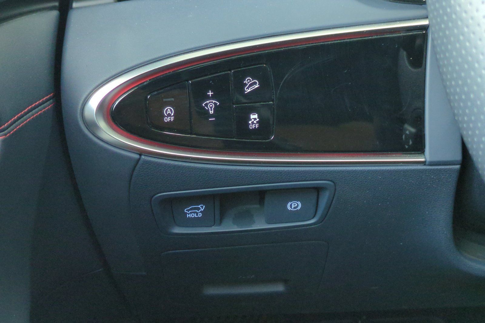 Used 2022 Genesis GV70 3.5T Sport AWD/4WD image 42