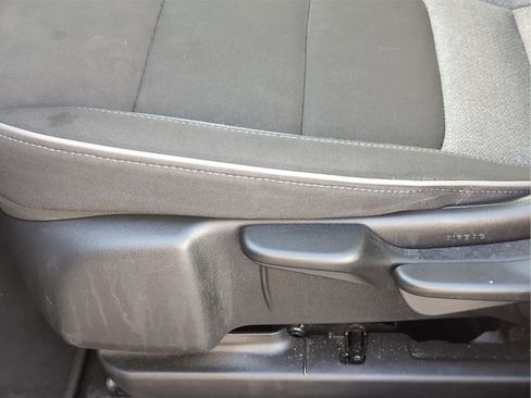 Used 2024 Chevrolet TrailBlazer LS FWD image 15