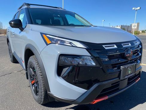 New 2026 Nissan Rogue SV image 8