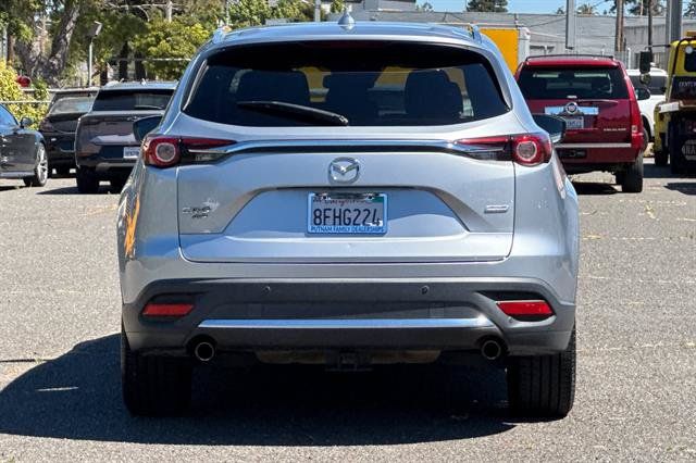Used 2017 MAZDA CX-9 Signature AWD/4WD image 4