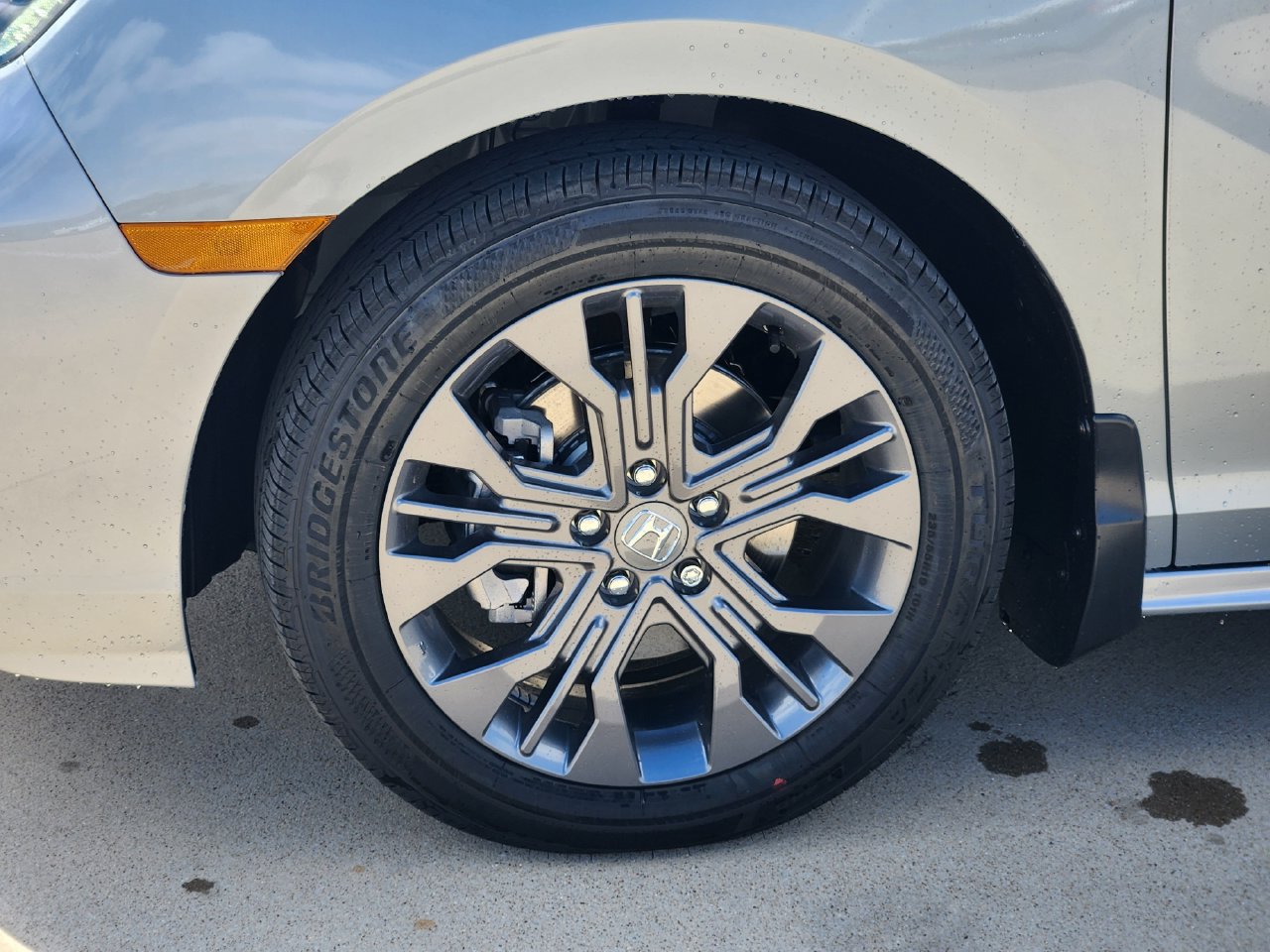 New 2027 Honda Odyssey Touring image 8
