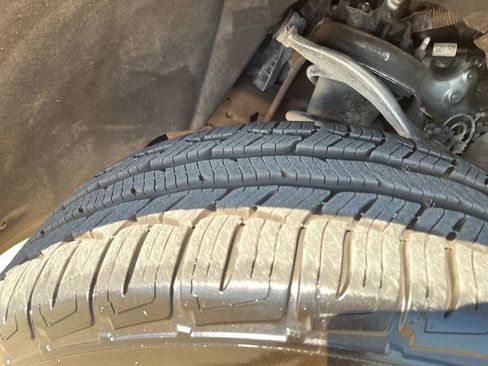 Used 2023 Chevrolet Tahoe LT image 33