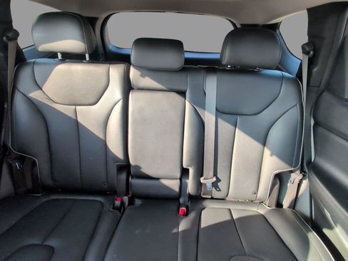 Used 2022 Hyundai Santa Fe SEL w/ Convenience + Premium Package FWD image 32