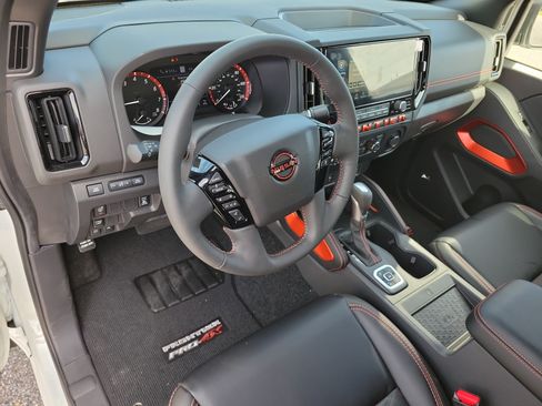 Used 2026 Nissan Frontier PRO-4X w/ Pro Premium Package AWD/4WD image 8