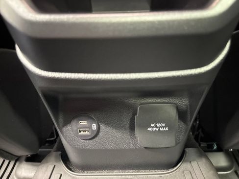 Certified 2025 Ford Ranger Lariat w/ Advanced Towing Package AWD/4WD image 36