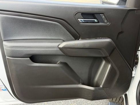 Used 2025 GMC Canyon Elevation image 14