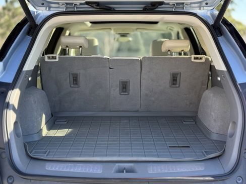 Used 2017 Cadillac XT5 Luxury w/ Driver Awareness Package image 50