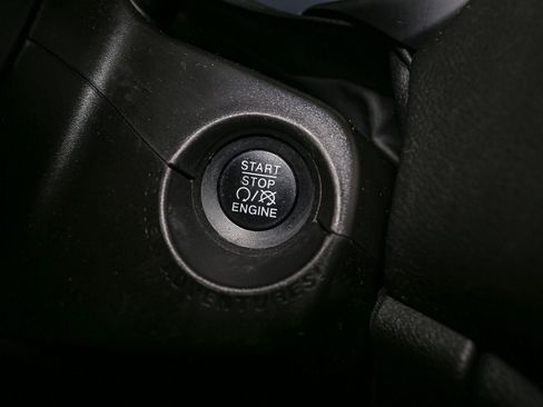 Used 2020 Jeep Renegade Limited AWD/4WD image 36