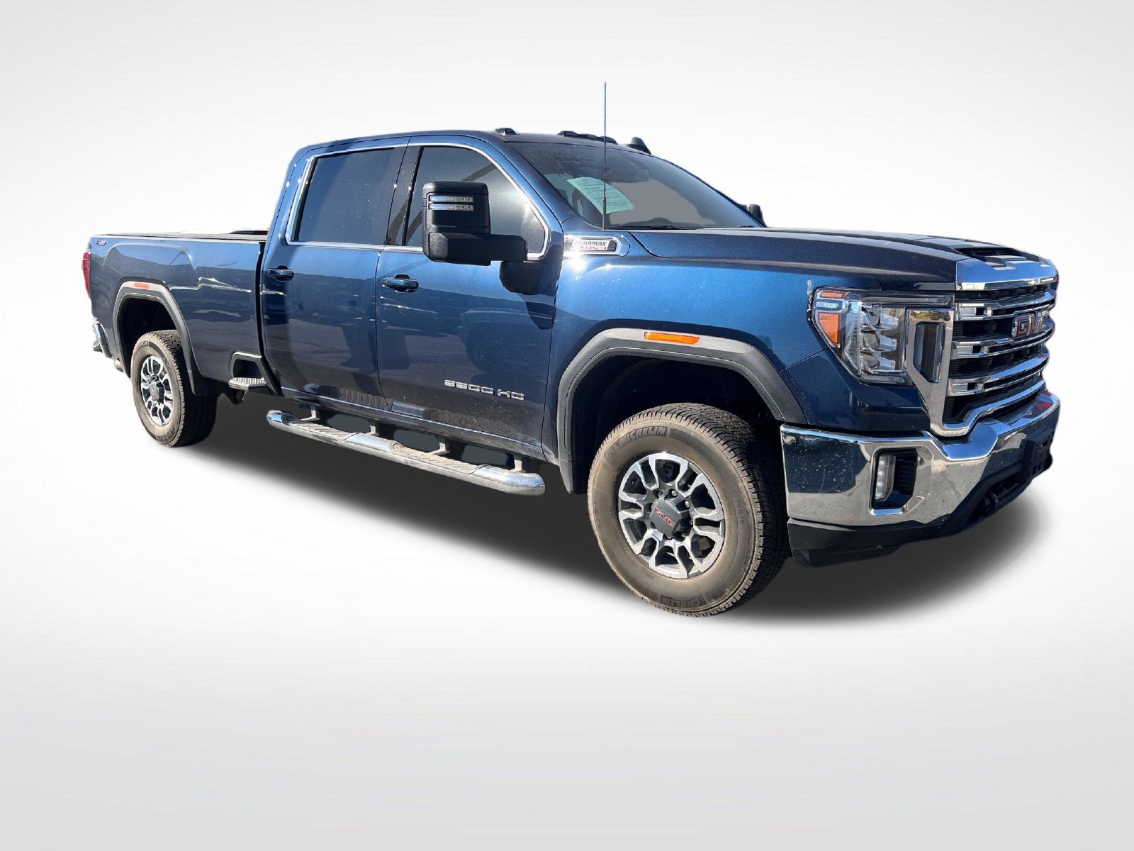 Used 2022 GMC Sierra 3500 SLE w/ SLE Value Package AWD/4WD image 4