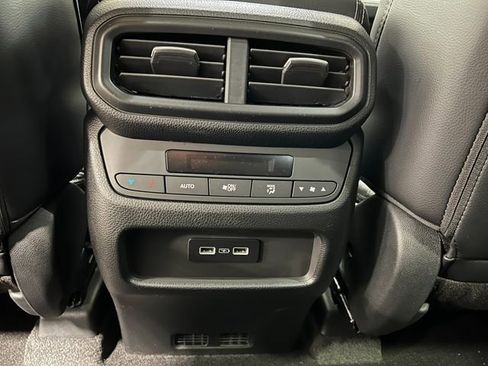 New 2025 Honda Pilot EX-L image 29