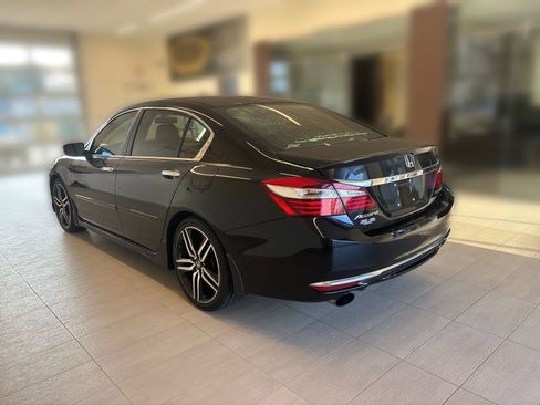Used 2016 Honda Accord Sport image 3