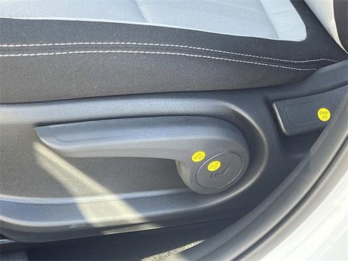 Used 2026 Hyundai Venue SEL image 21