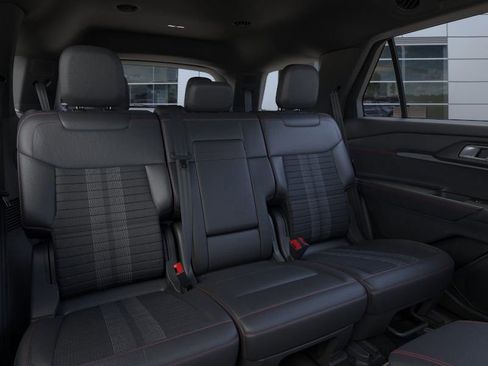 New 2026 Ford Explorer ST-Line w/ ST-Line Street Pack image 11