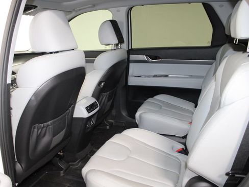 Used 2020 Hyundai Palisade SEL w/ Premium Package FWD image 19