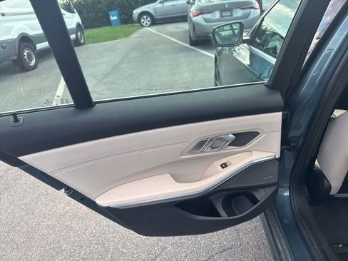 Used 2020 BMW 330i xDrive Sedan w/ Premium Package image 16