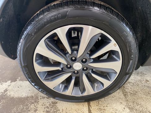 Used 2021 Buick Encore Preferred AWD/4WD image 13