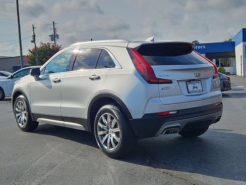 Used 2022 Cadillac XT4 Premium Luxury w/ Safety Alert Package FWD image 5