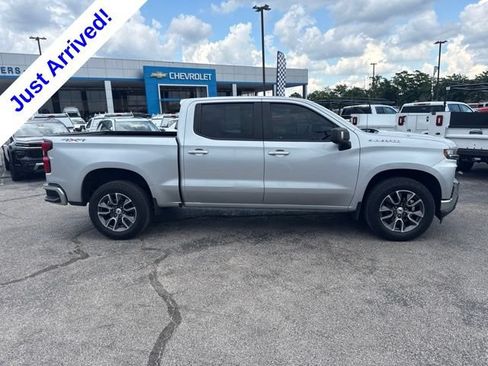 Used 2019 Chevrolet Silverado 1500 LT w/ All-Star Edition AWD/4WD image 2