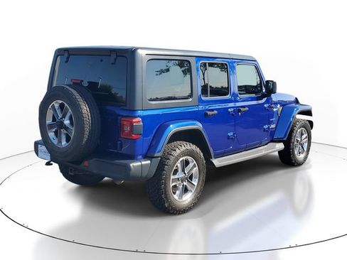 Used 2020 Jeep Wrangler Unlimited Sahara w/ Uconnect 4C Nav & Sound Group AWD/4WD image 4