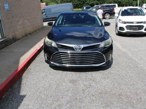 Used 2016 Toyota Avalon XLE FWD image 2