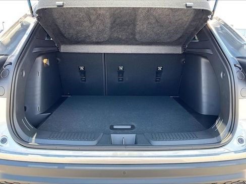 New 2026 Chevrolet Trax RS w/ Sunroof Package FWD image 15