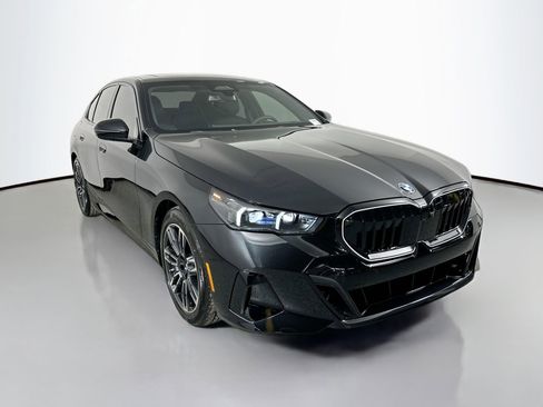 New 2026 BMW 540i xDrive 540i xDrive w/ M Sport Package image 3