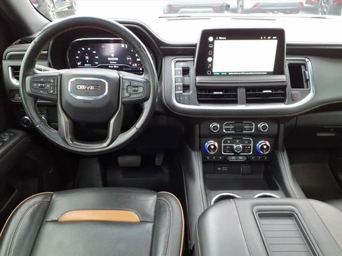 Used 2022 GMC Yukon AT4 w/ Technology Package image 15