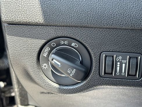 Used 2024 Toyota Tundra SR AWD/4WD image 35