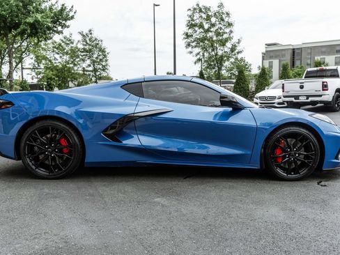 Used 2024 Chevrolet Corvette Stingray Coupe w/ Z51 Performance Package RWD image 3