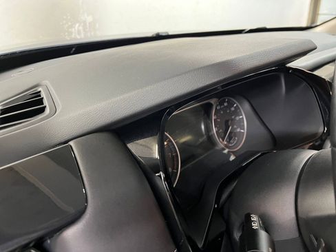 Used 2025 Nissan Pathfinder SV image 37