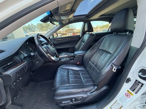 Used 2017 Lexus ES 350 w/ Luxury Package image 8