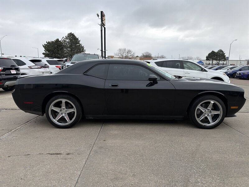 Used 2009 Dodge Challenger R/T RWD image 7