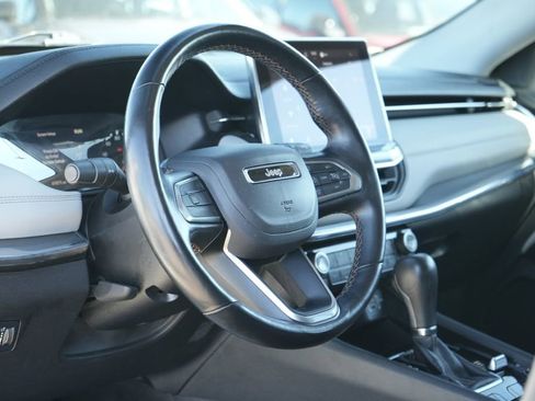 Used 2022 Jeep Compass Limited image 24