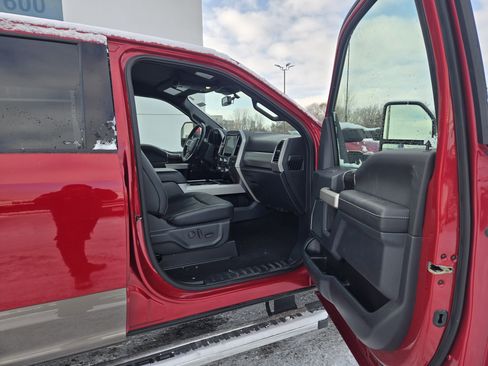 Certified 2022 Ford F350 Lariat w/ Lariat Ultimate Package image 16
