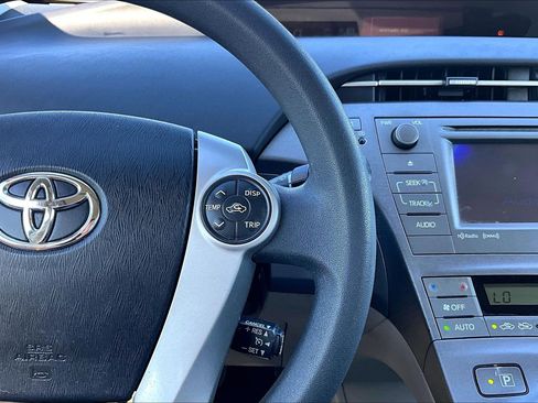 Used 2014 Toyota Prius Three FWD image 18