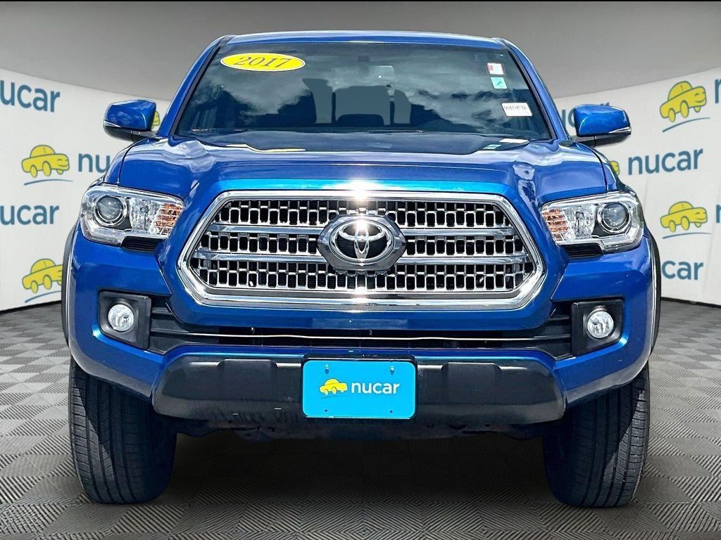 Used 2017 Toyota Tacoma TRD Off-Road w/ Tow Package AWD/4WD image 2