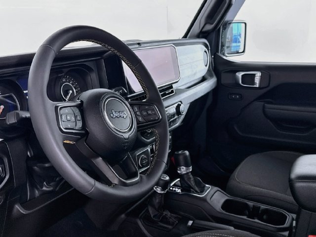 Used 2024 Jeep Wrangler Unlimited Sport AWD/4WD image 21