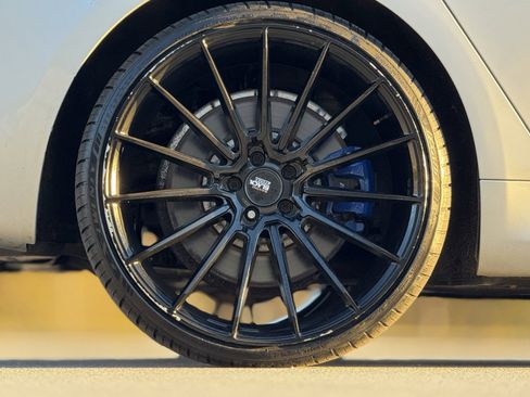 Used 2019 BMW 750i xDrive w/ Executive Package image 17