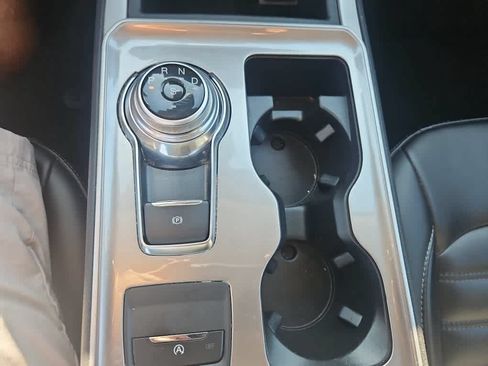 Certified 2024 Ford Edge SEL AWD/4WD image 18