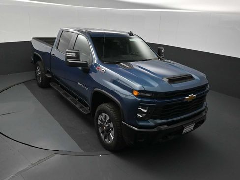 New 2026 Chevrolet Silverado 2500 Custom w/ Custom Convenience Package AWD/4WD image 13