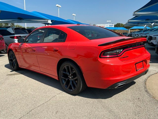 Used 2020 Dodge Charger SXT w/ Blacktop Package RWD image 4