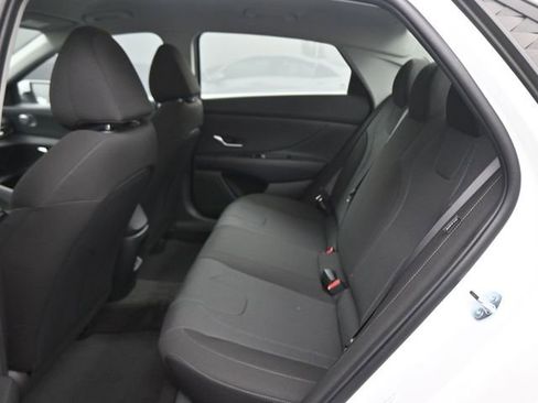 New 2026 Hyundai Elantra SE FWD image 14