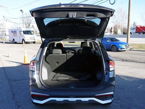 Used 2025 Kia Sportage LX image 17