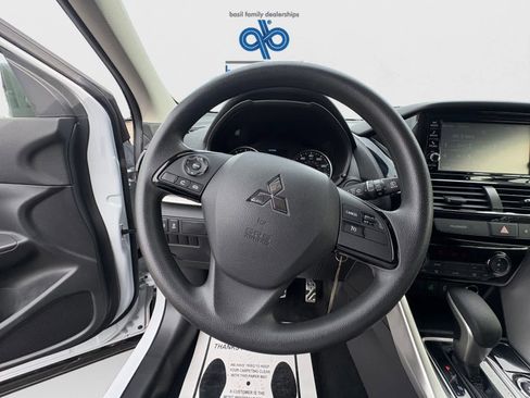 Used 2025 Mitsubishi Eclipse Cross ES AWD/4WD image 14