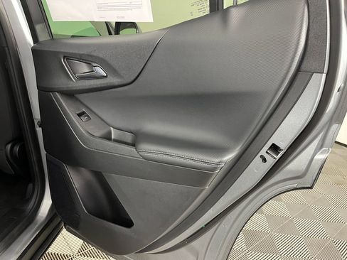 Used 2025 Chevrolet Equinox LT AWD/4WD image 14
