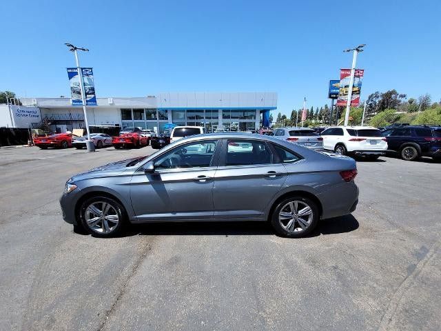 Used 2024 Volkswagen Jetta SE FWD image 5